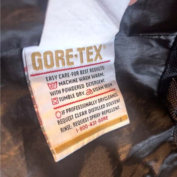 Vintage 90's Chlorophylle Red Gore-Tex Rain Jacket Men's Large - Picture 9 of 11